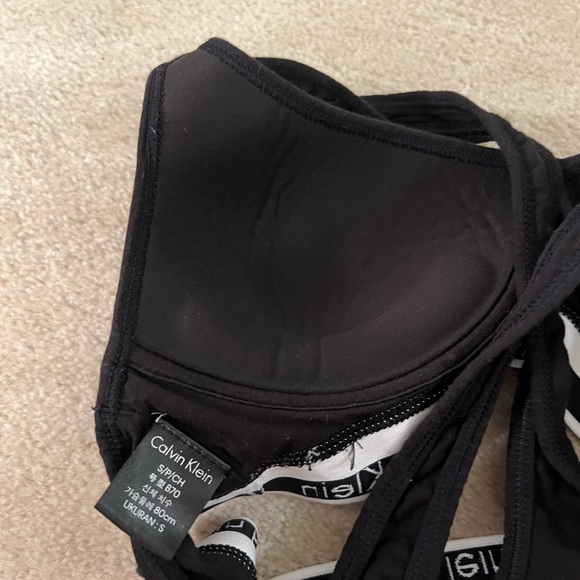 Calvin Klein Padded Bralette - Picture 2 of 2